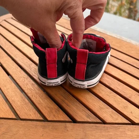 Converse All Star Kids High Top Sneakers Black Red Canvas Shoes Size 4 - Picture 3 of 6